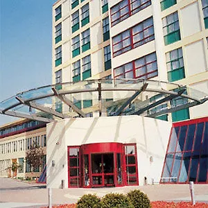 Nh Noord Hotell 4*